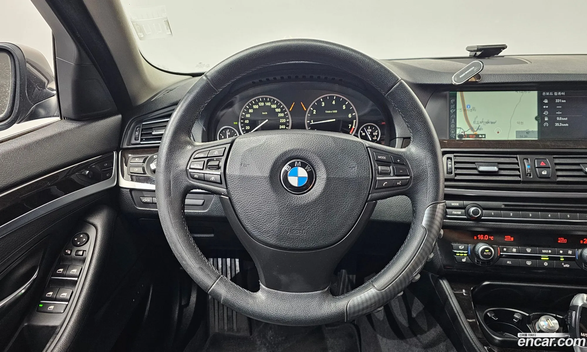 BMW 5 Series 2012 WBAXG3108CDW37979 — 7