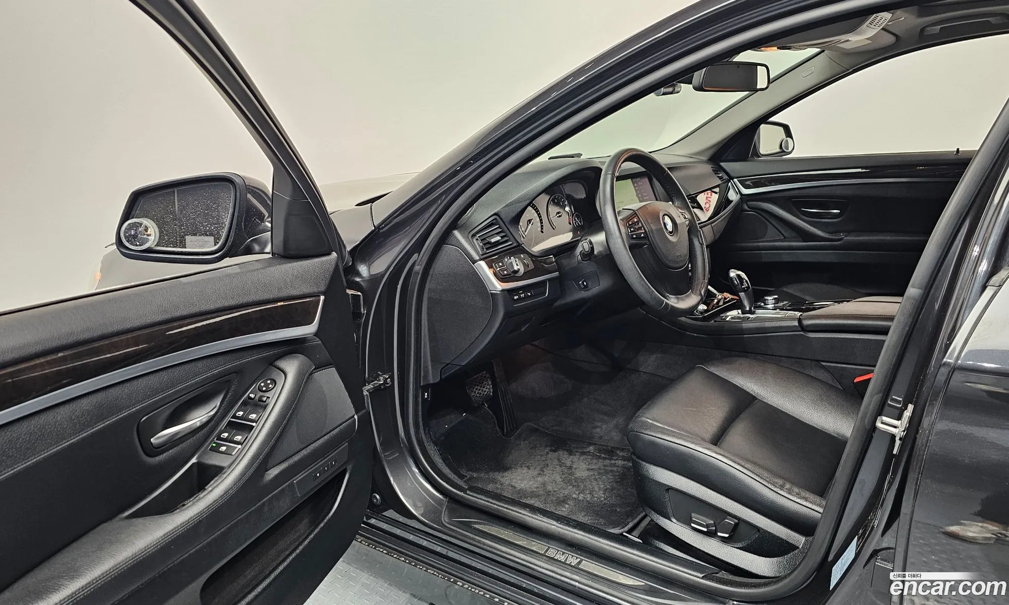 BMW 5 Series 2012 WBAXG3108CDW37979 — 5