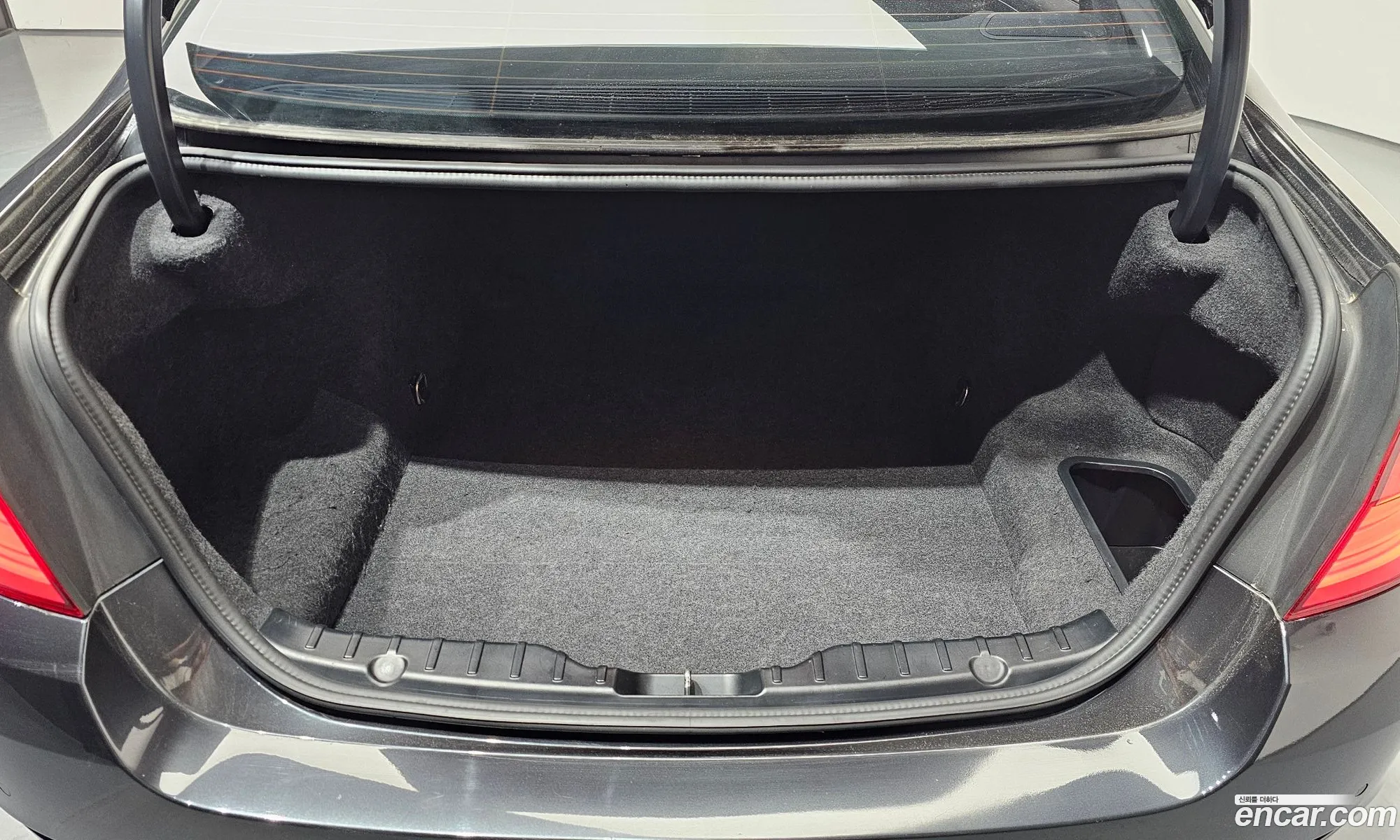 BMW 5 Series 2012 WBAXG3108CDW37979 — 23