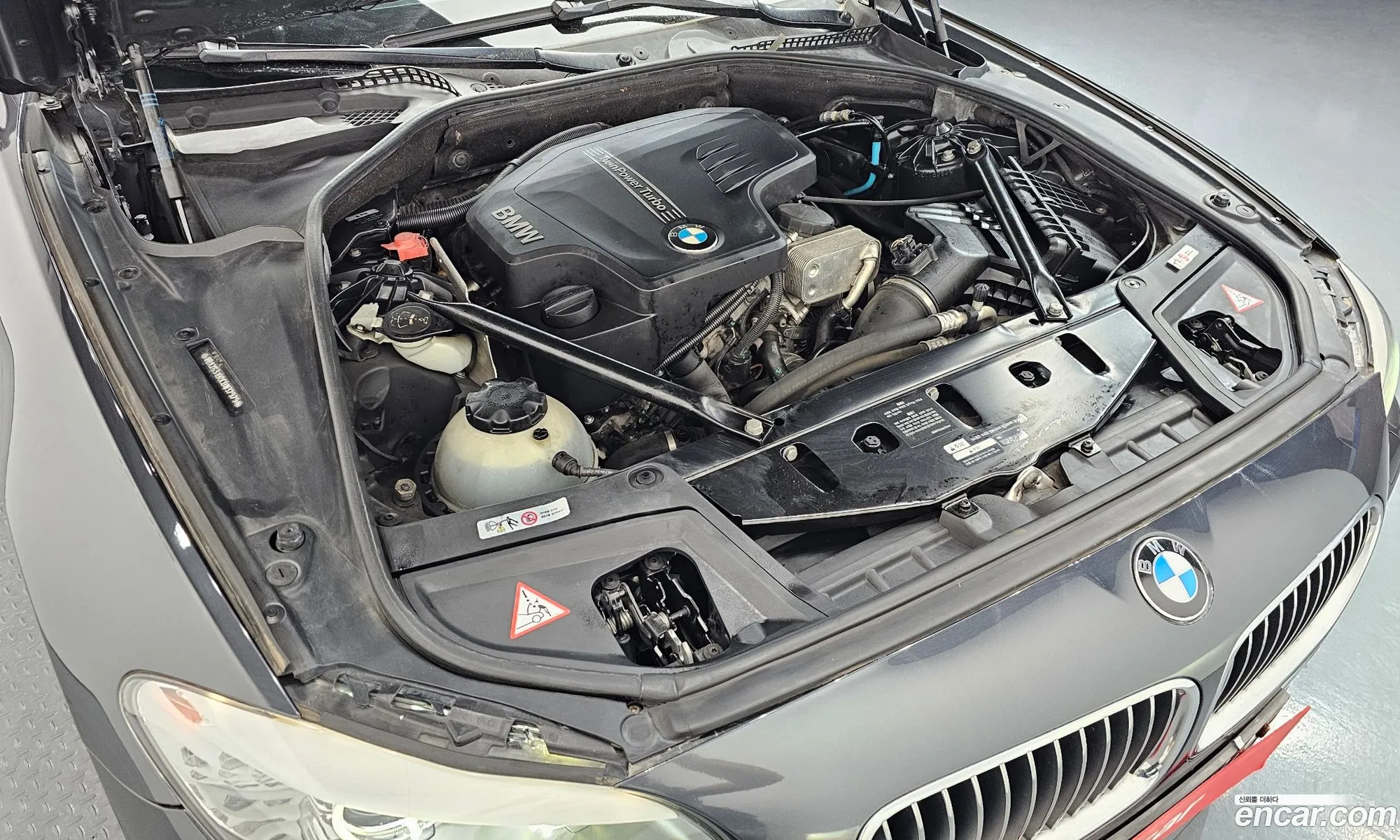 BMW 5 Series 2012 WBAXG3108CDW37979 — 18