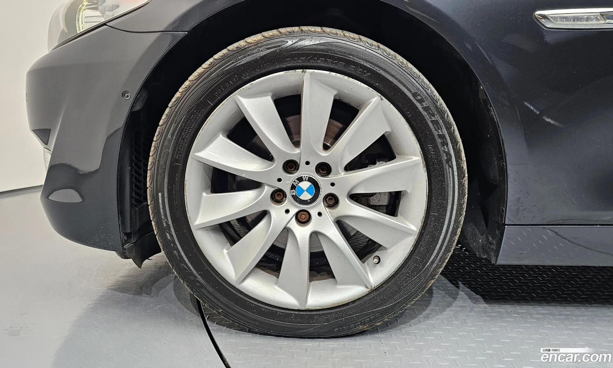 BMW 5 Series 2012 WBAXG3108CDW37979 — 32