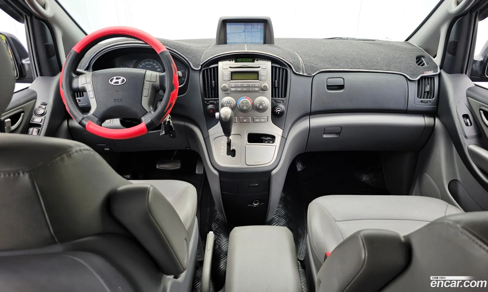 Hyundai Grand Starex 2013 — 3