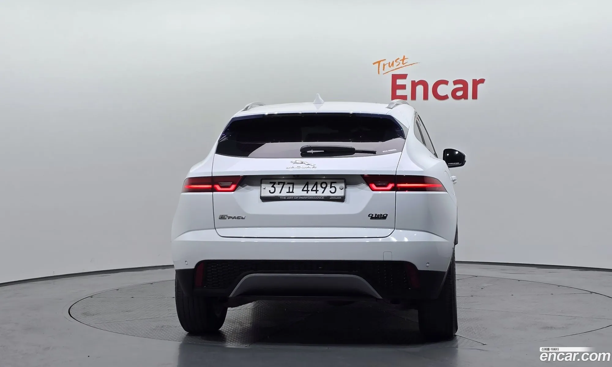 Jaguar E-Pace 2019 SADFA2BN4K1Z67966 — 17