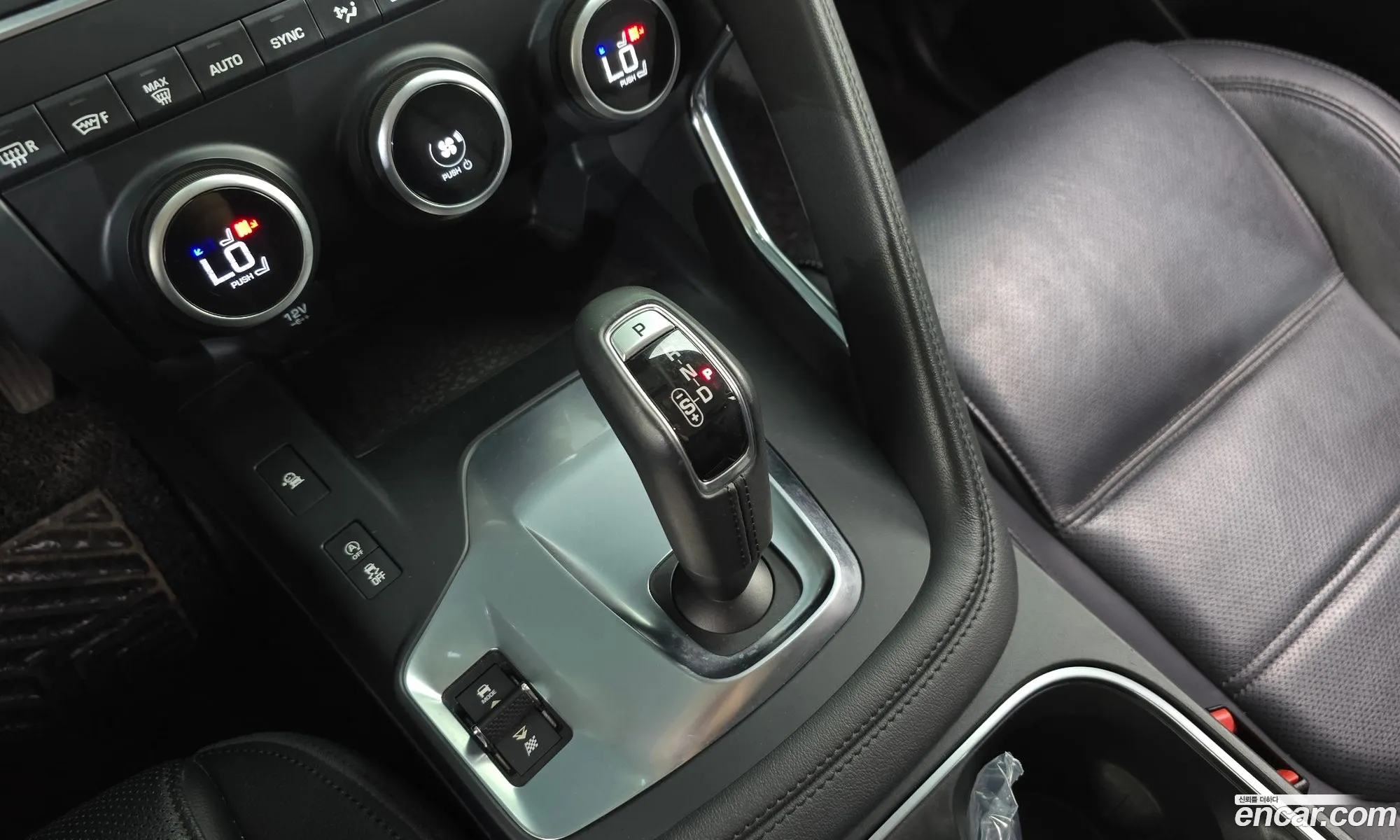 Jaguar E-Pace 2019 SADFA2BN4K1Z67966 — 14