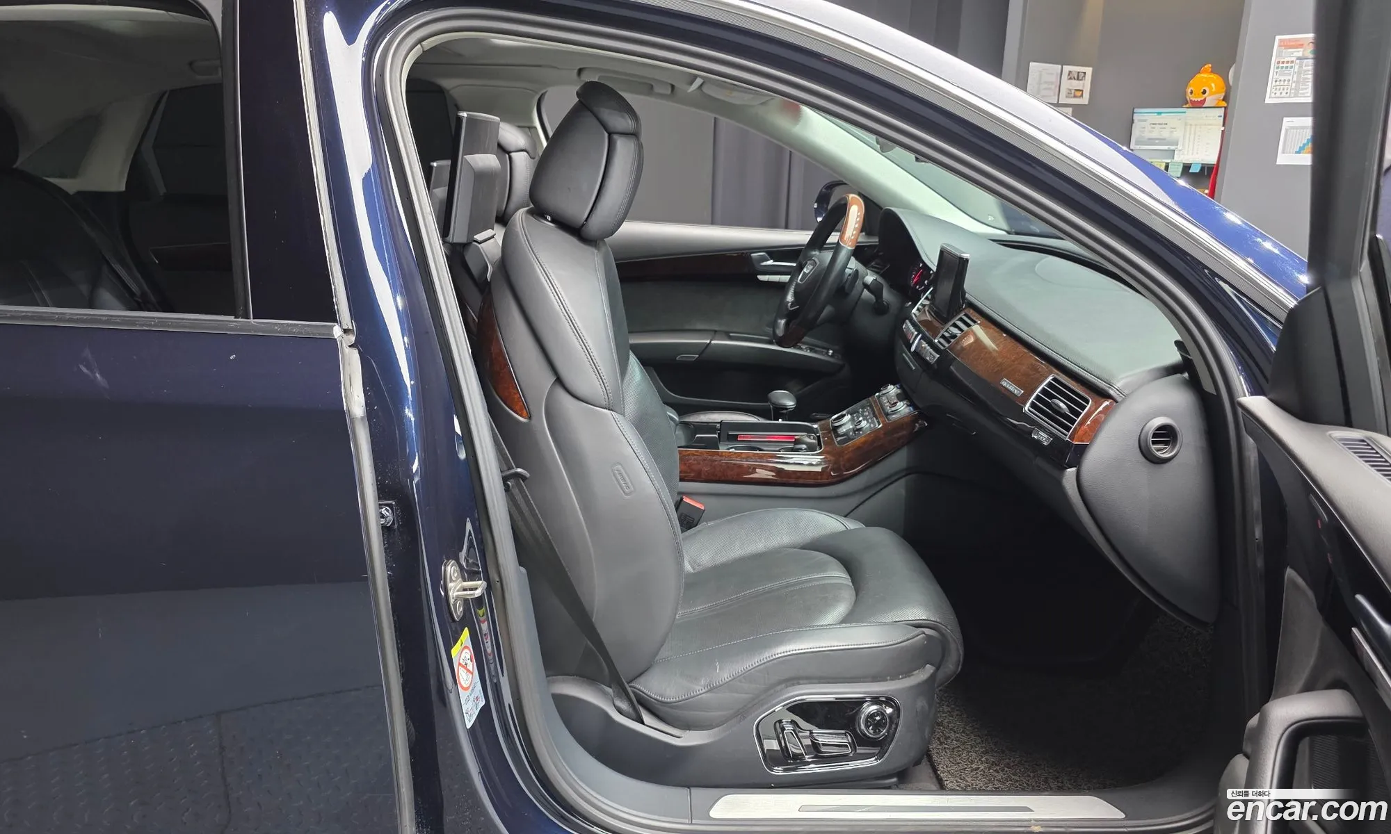 Audi A8 2013 WAUZZZ4H5DN029064 — 3