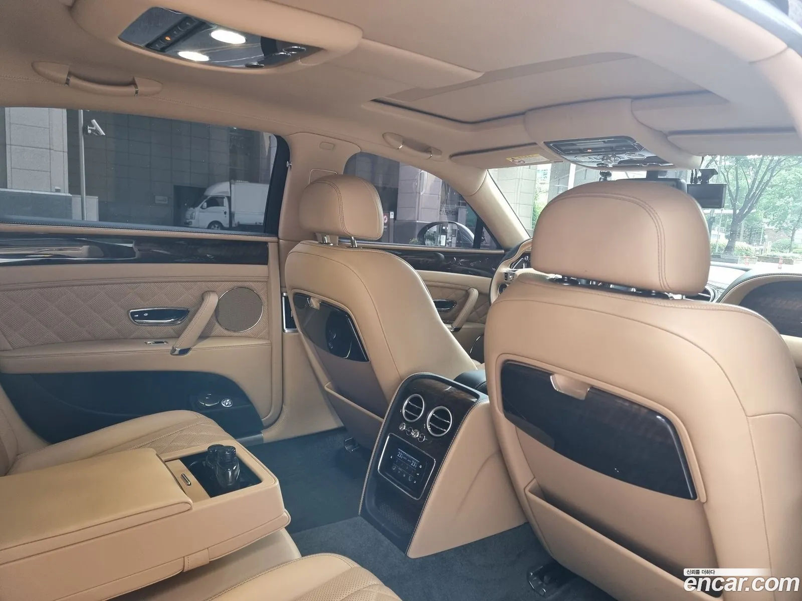 Bentley Flying Spur 2018 — 7