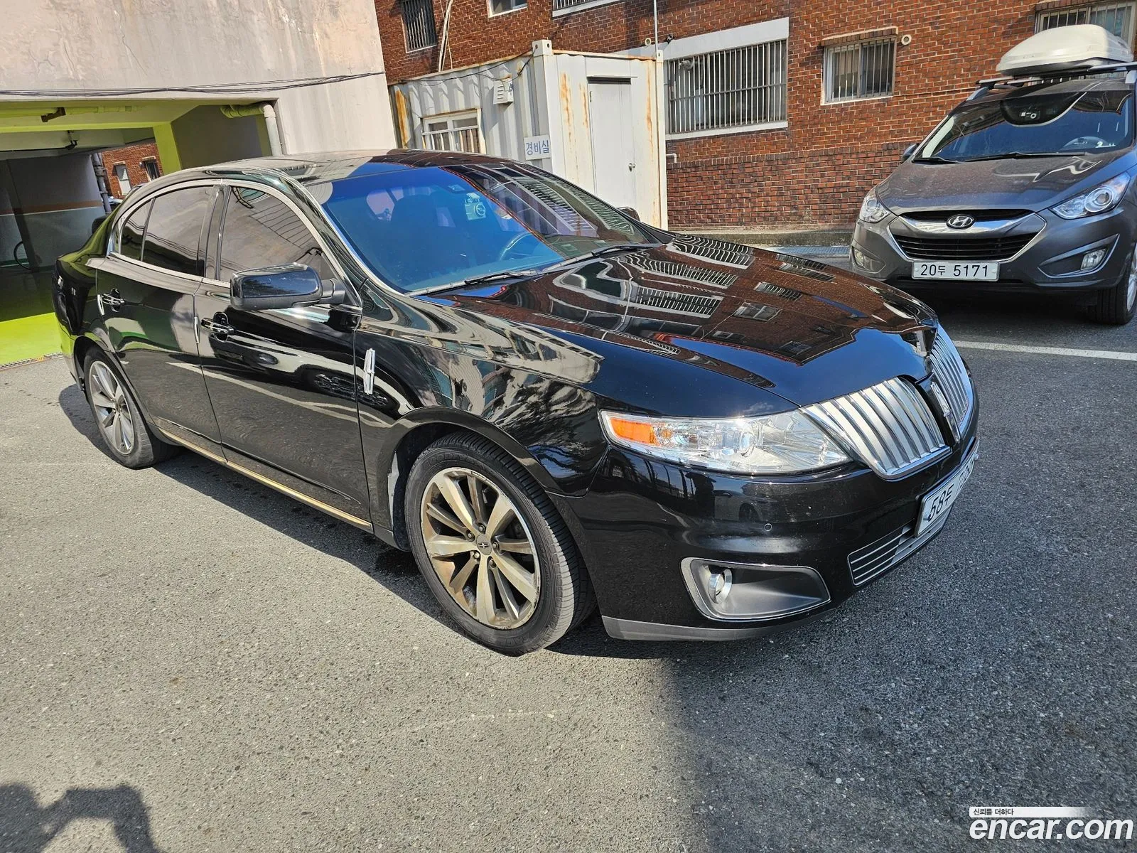 Lincoln MKS 2012 — 12
