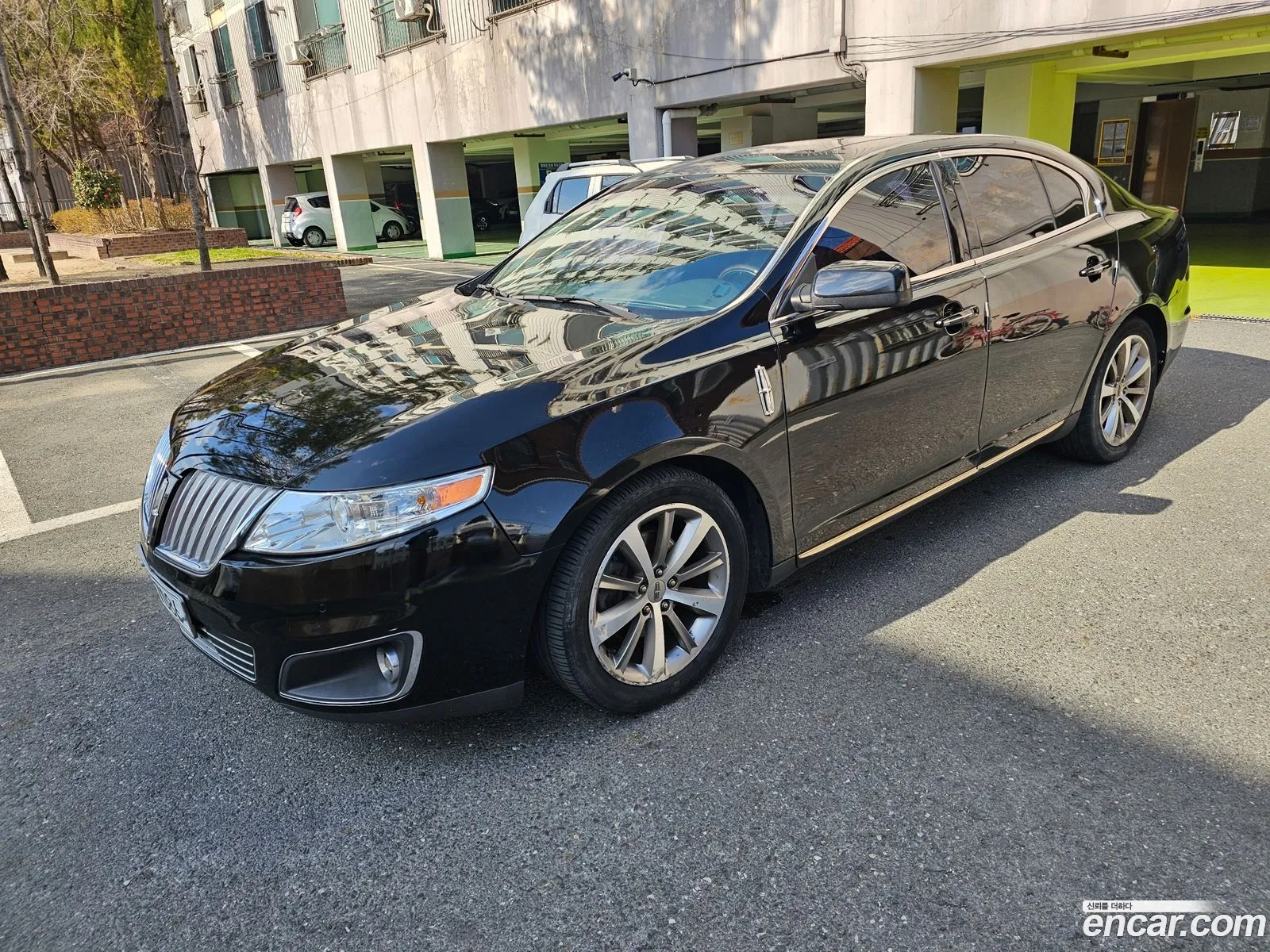 Lincoln MKS 2012 — 3