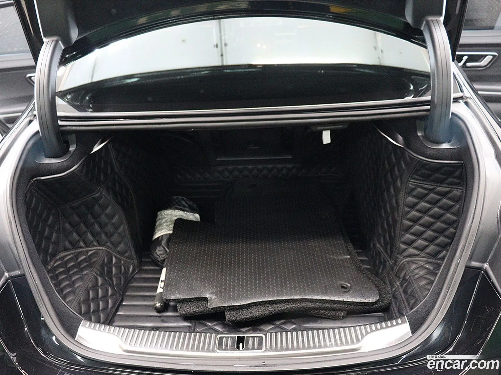 Mercedes-Benz S-Class W223 2024 — 6