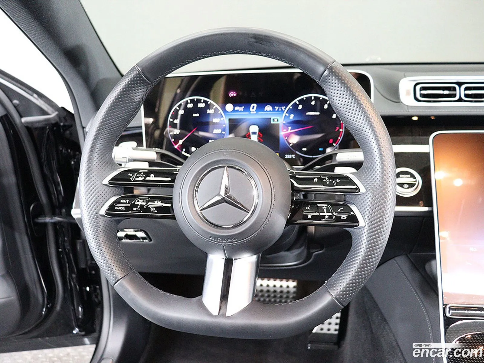 Mercedes-Benz S-Class W223 2024 — 9