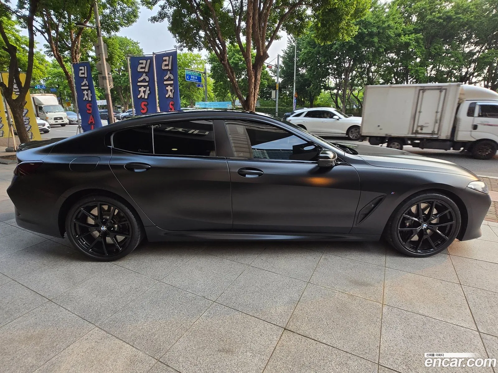 BMW 8 Series 2025 — 15