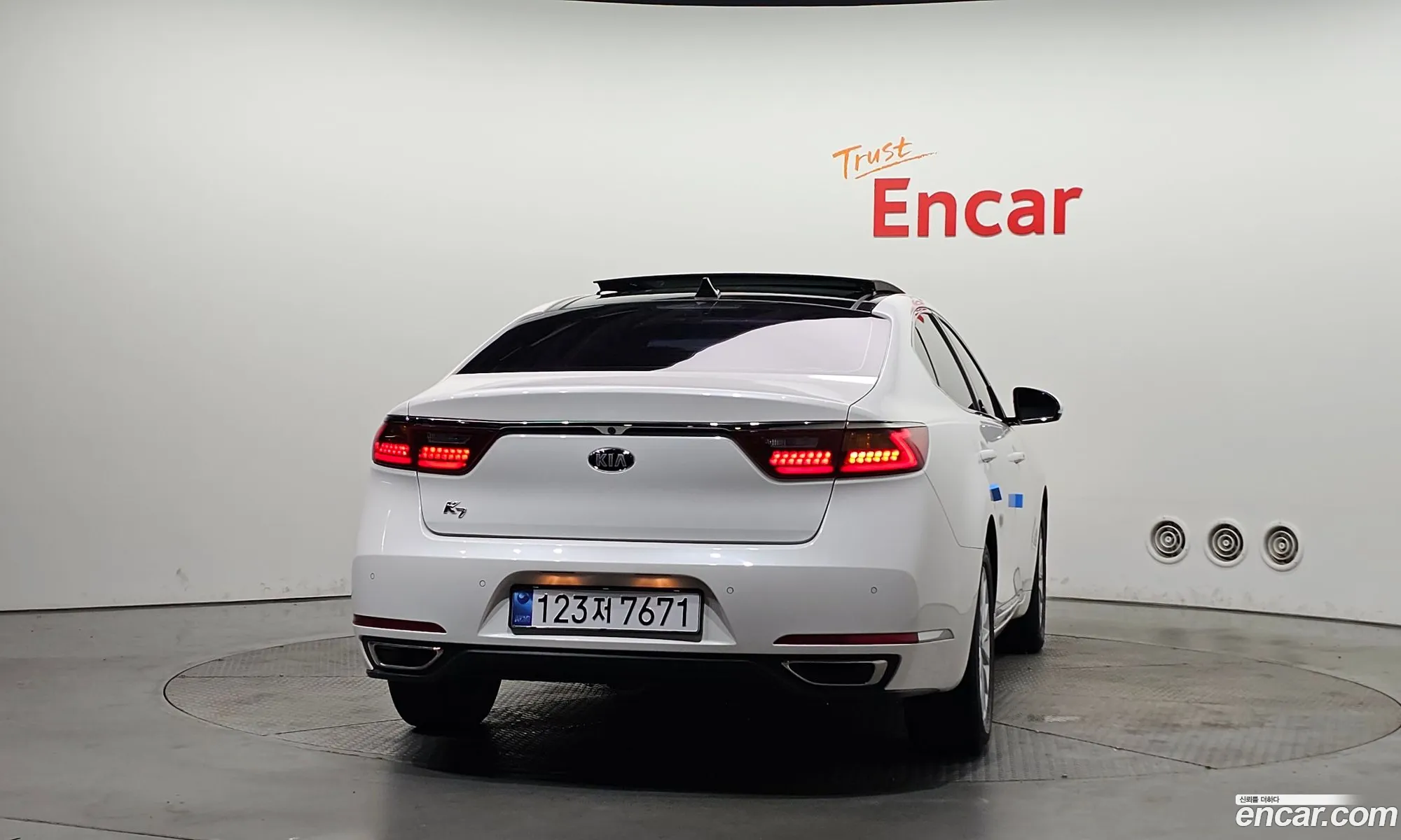 Kia K7 2017 — 4