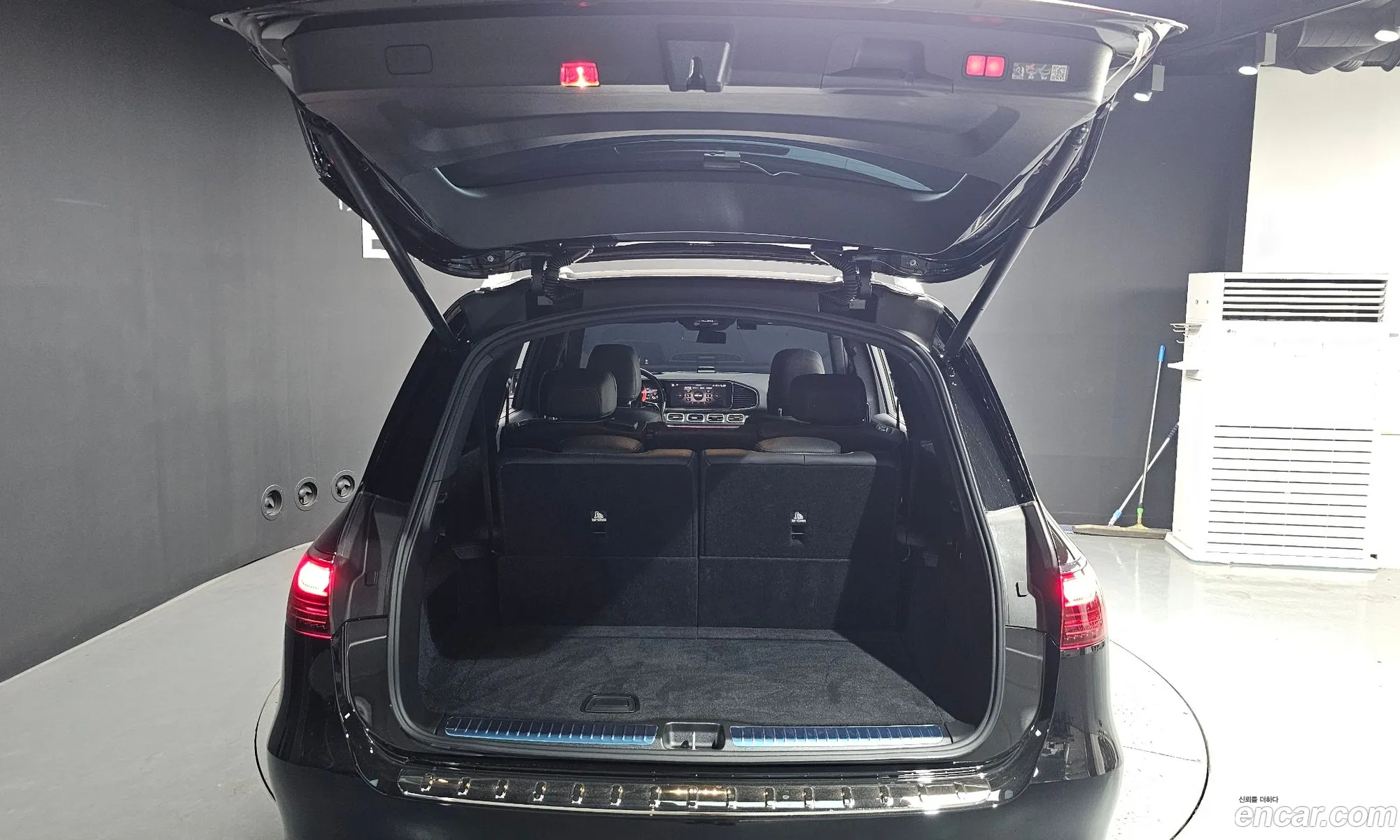 Mercedes-Benz GLS-Class X167 2025 — 31