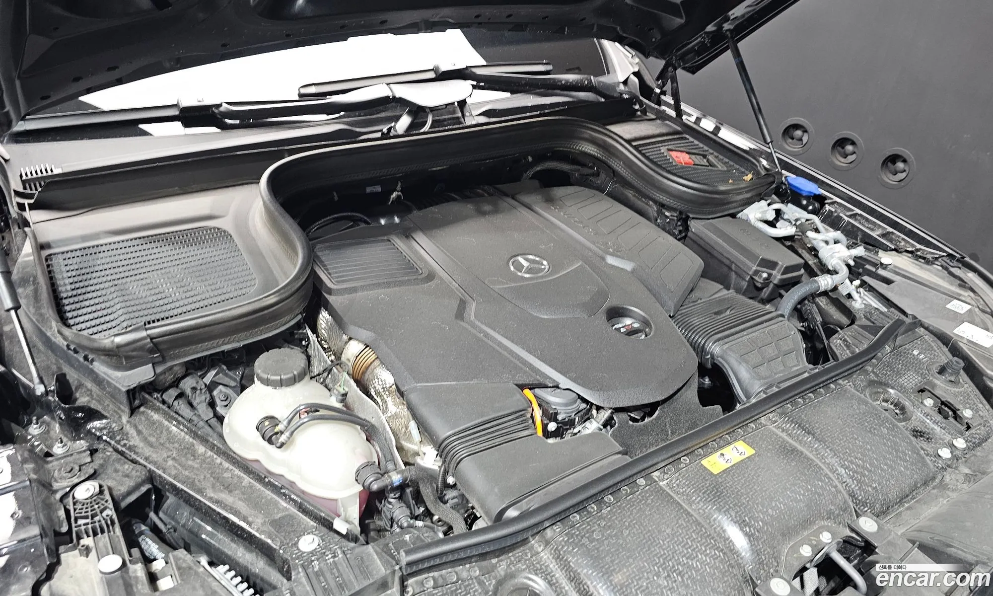 Mercedes-Benz GLS-Class X167 2025 — 34