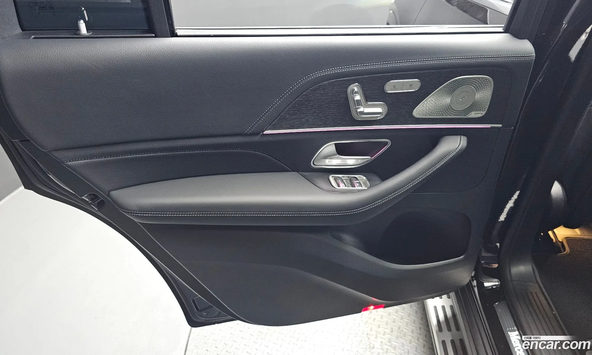 Mercedes-Benz GLS-Class X167 2025 — 27