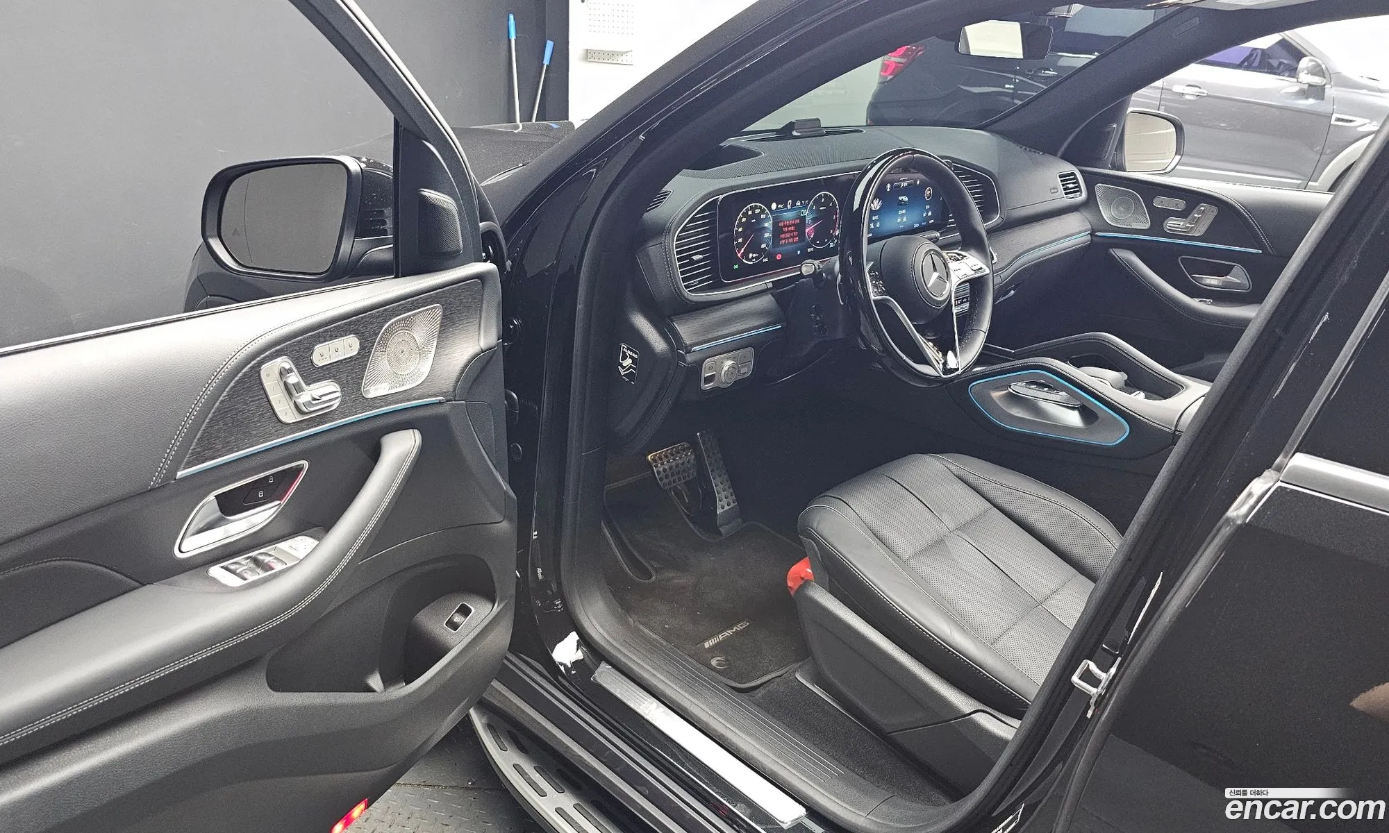 Mercedes-Benz GLS-Class X167 2025 — 15