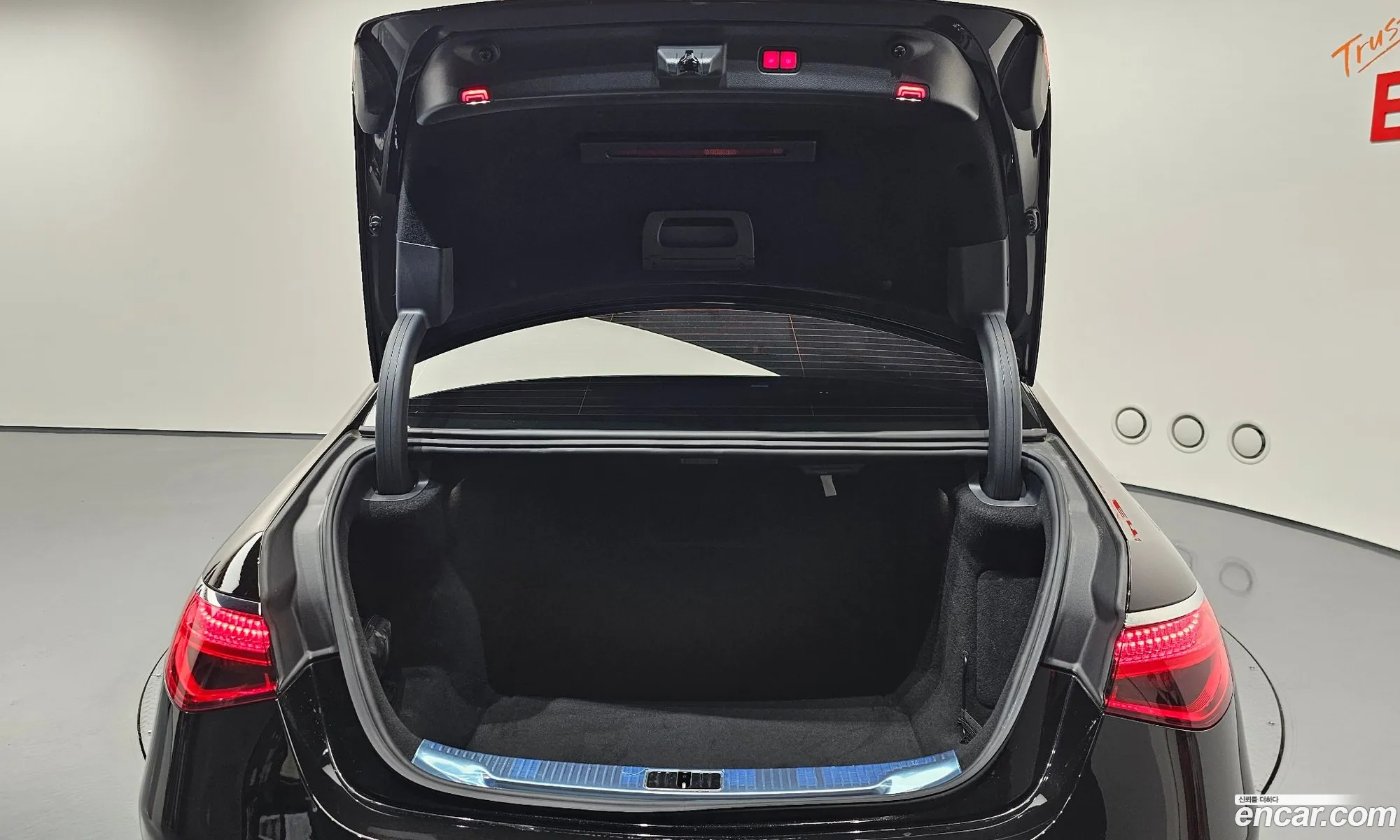 Mercedes-Benz S-Class W223 2021 — 18