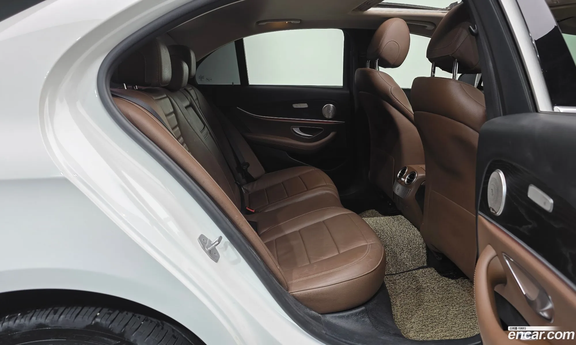 Mercedes-Benz E-Class W213 2018 WDDZF0EB6JA461608 — 6