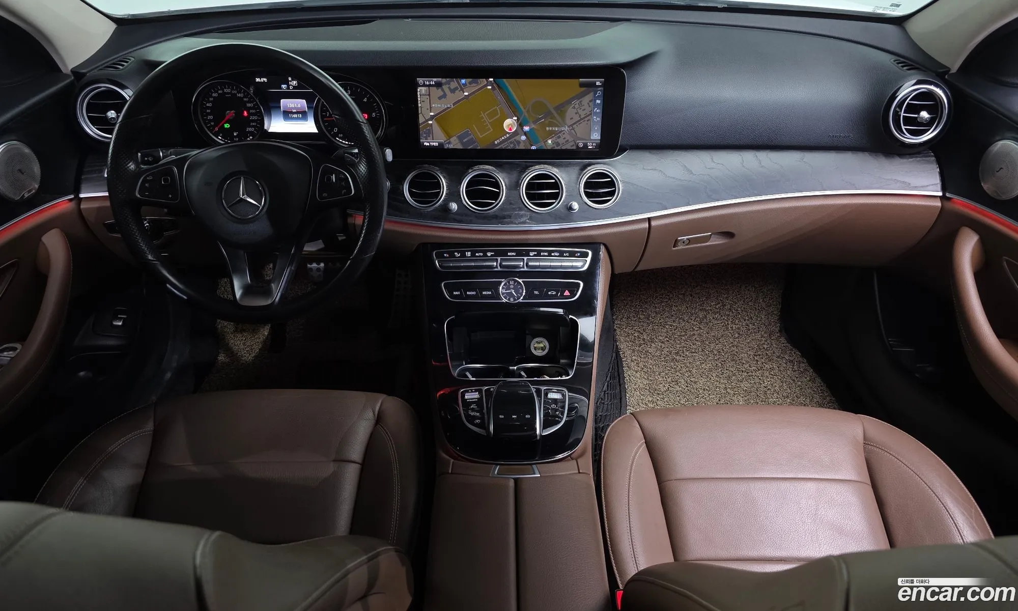 Mercedes-Benz E-Class W213 2018 WDDZF0EB6JA461608 — 19
