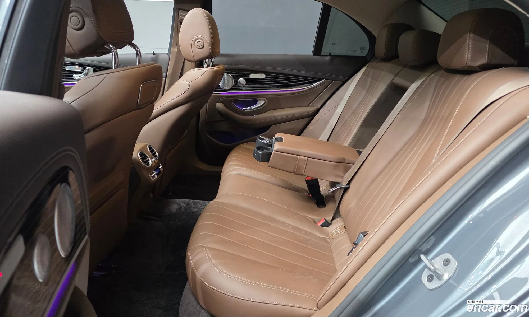 Mercedes-Benz E-Class W213 2020 — 28