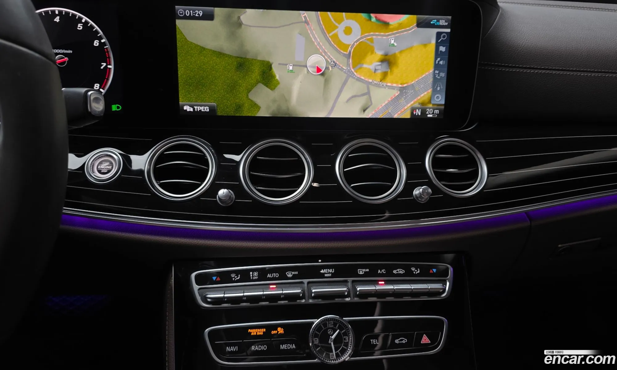 Mercedes-Benz E-Class W213 2020 — 19