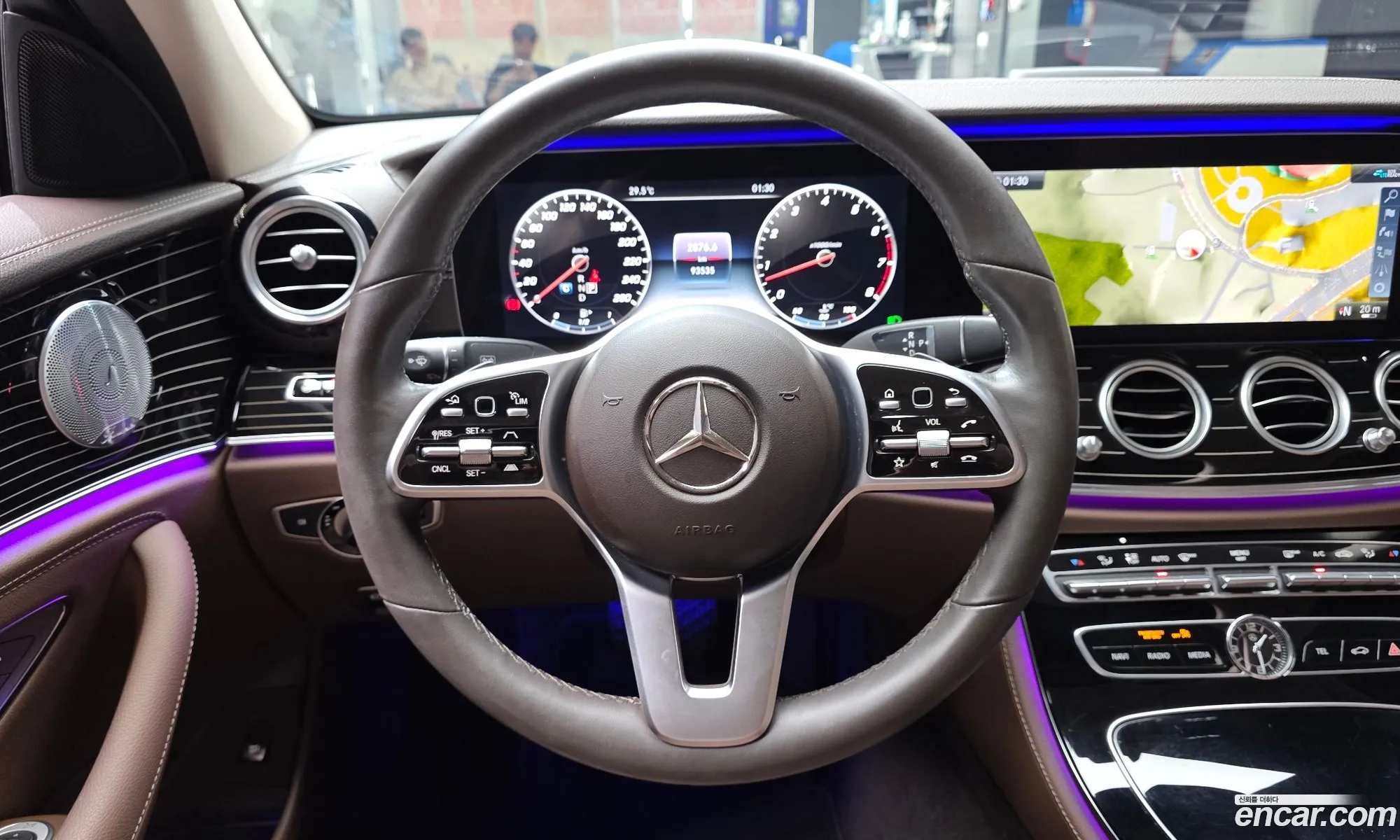 Mercedes-Benz E-Class W213 2020 — 14