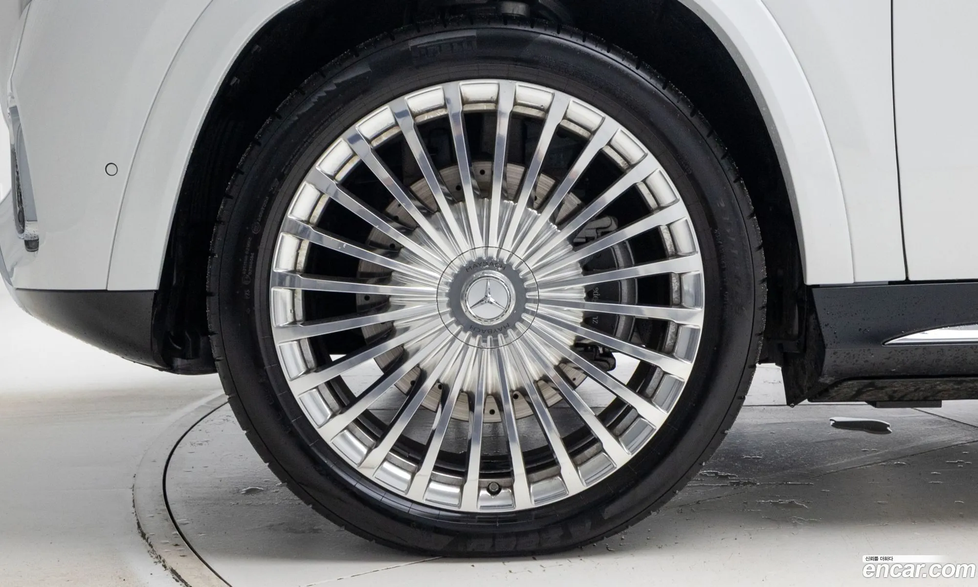Mercedes-Benz GLS-Class X167 2025 — 17