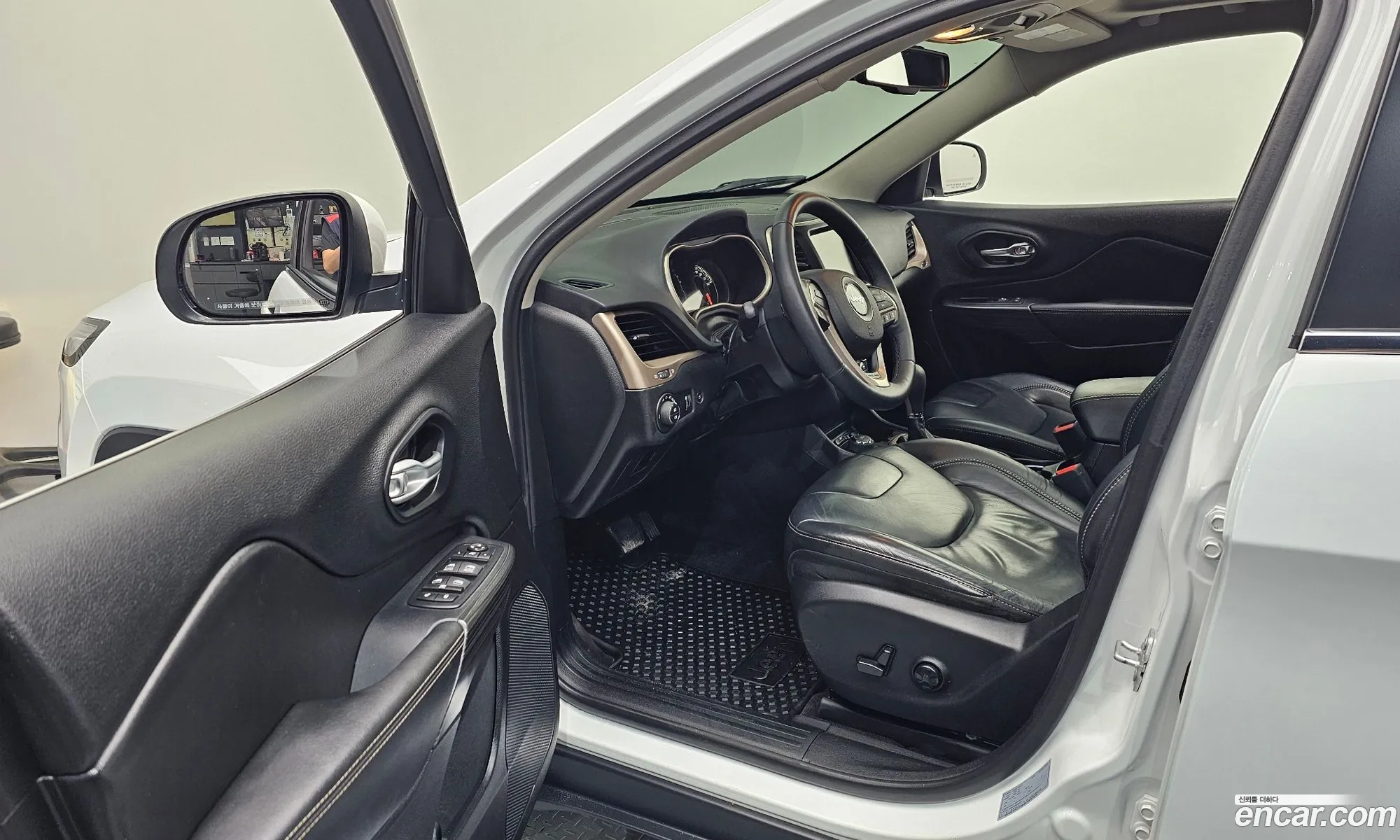 Jeep Cherokee 2016 — 20