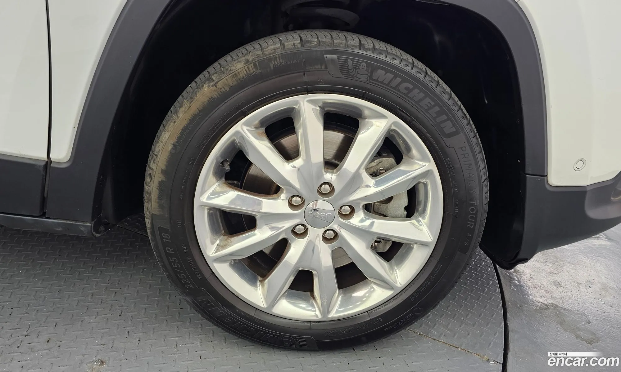 Jeep Cherokee 2016 — 12