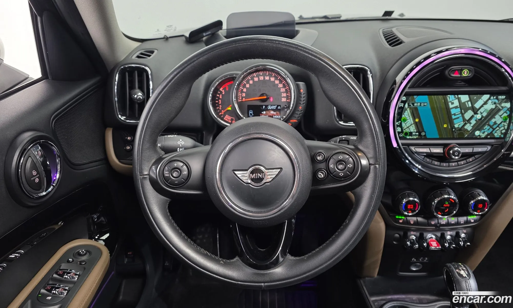 Mini Cooper D Countryman 2017 WMWYU1100J3D17935 — 18