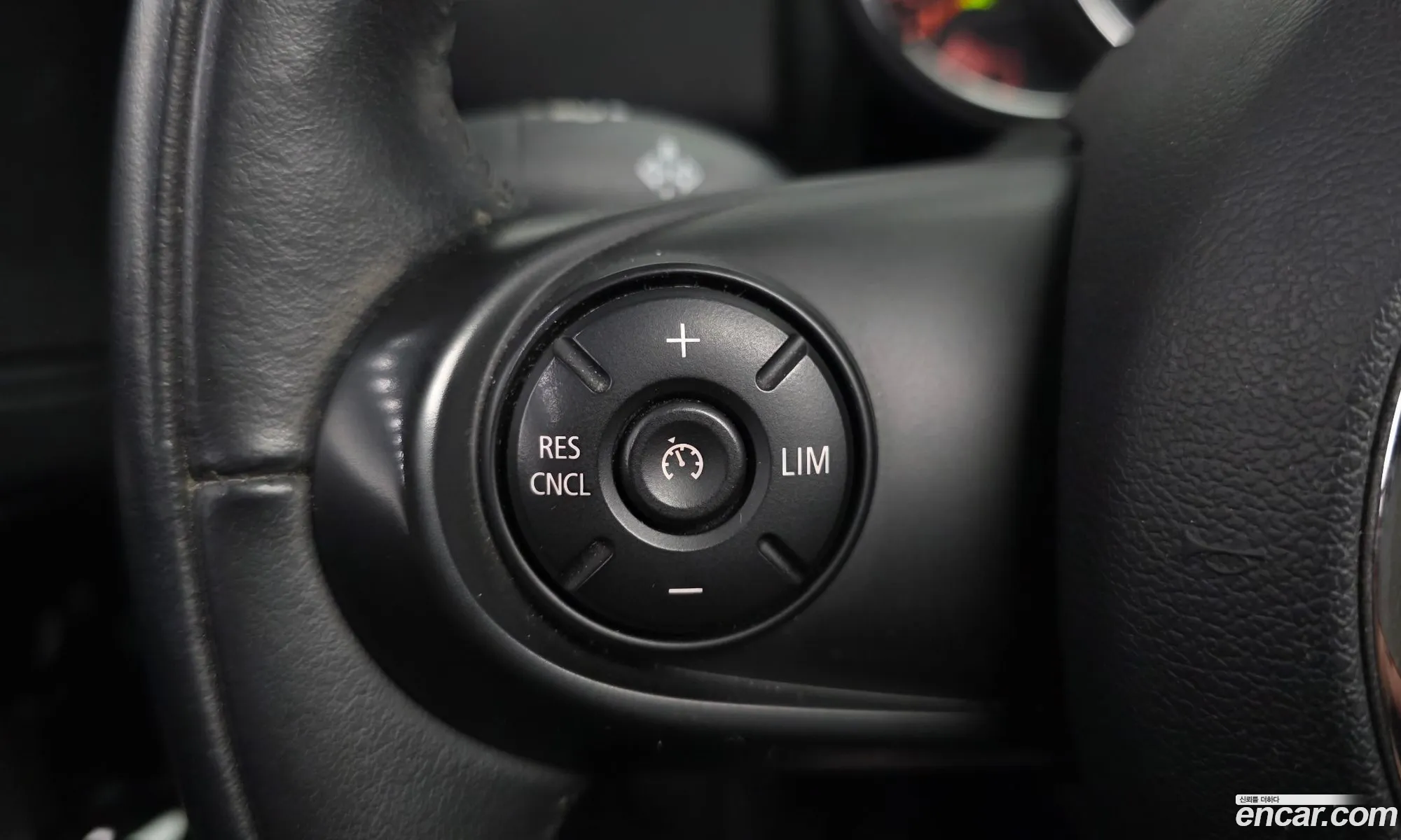 Mini Cooper D Countryman 2017 WMWYU1100J3D17935 — 16