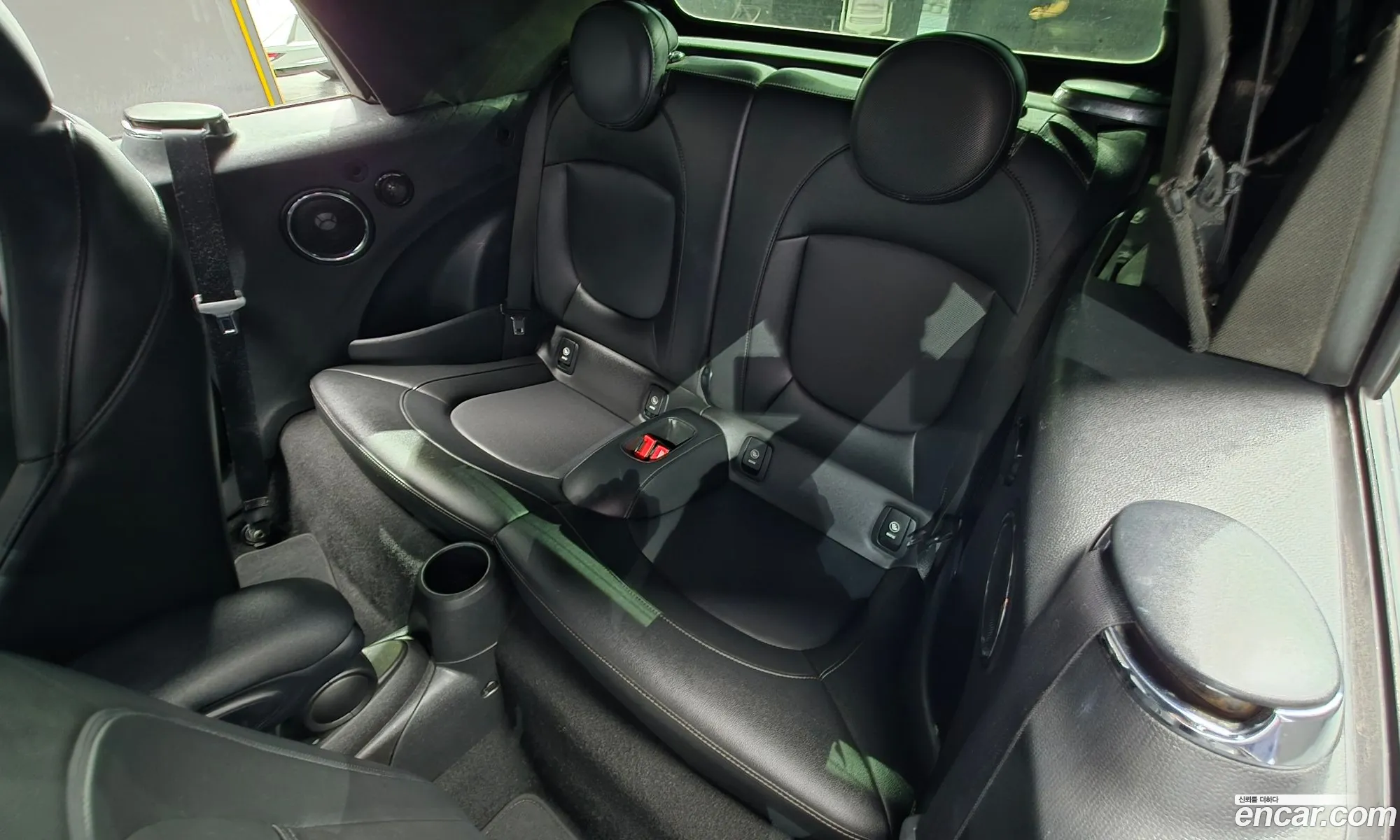 Mini Cooper Convertible 2019 WMWWG5106K3F53643 — 10