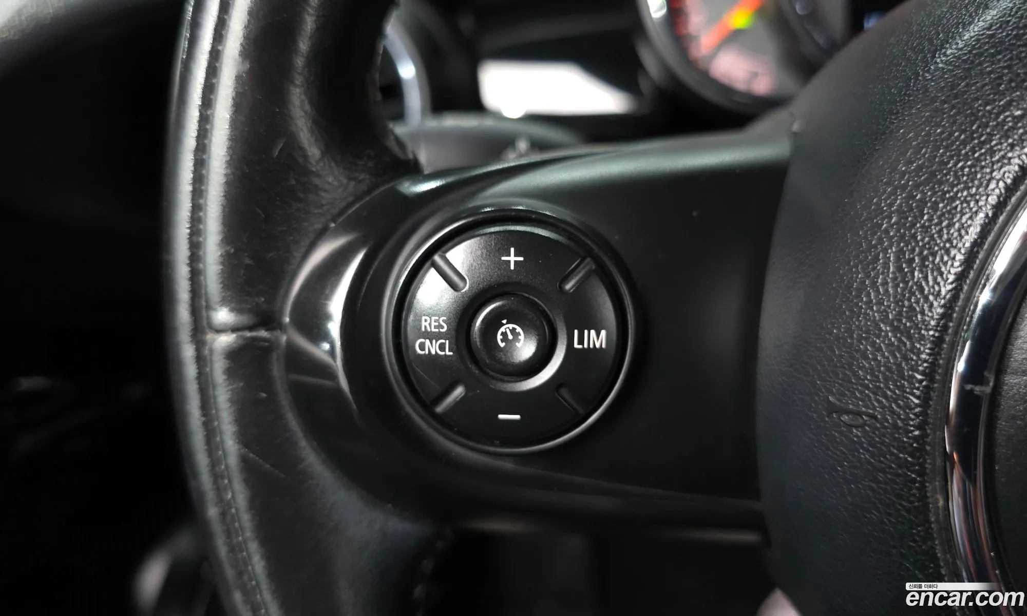 Mini Cooper Convertible 2019 WMWWG5106K3F53643 — 13
