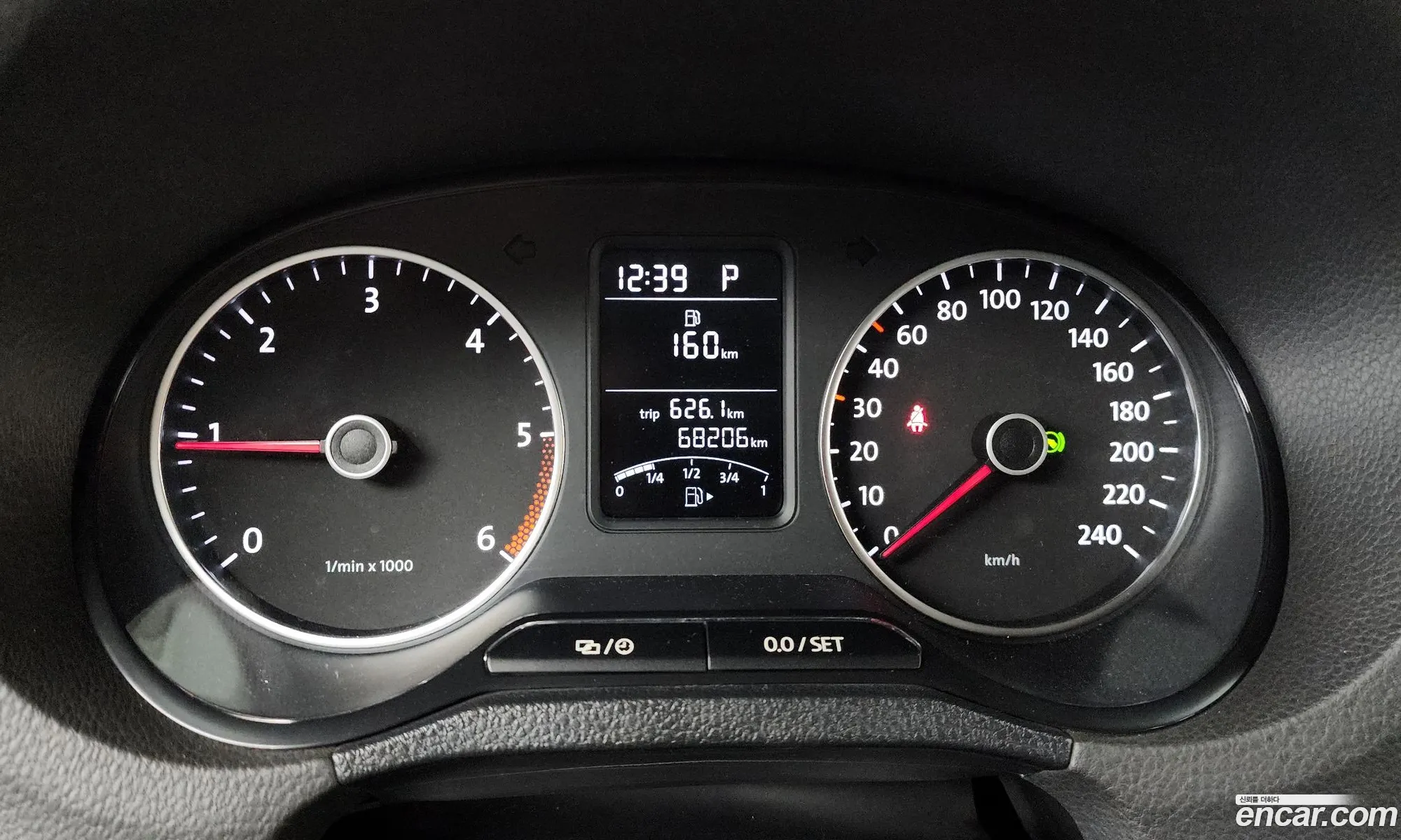 Volkswagen Polo 2014 — 14