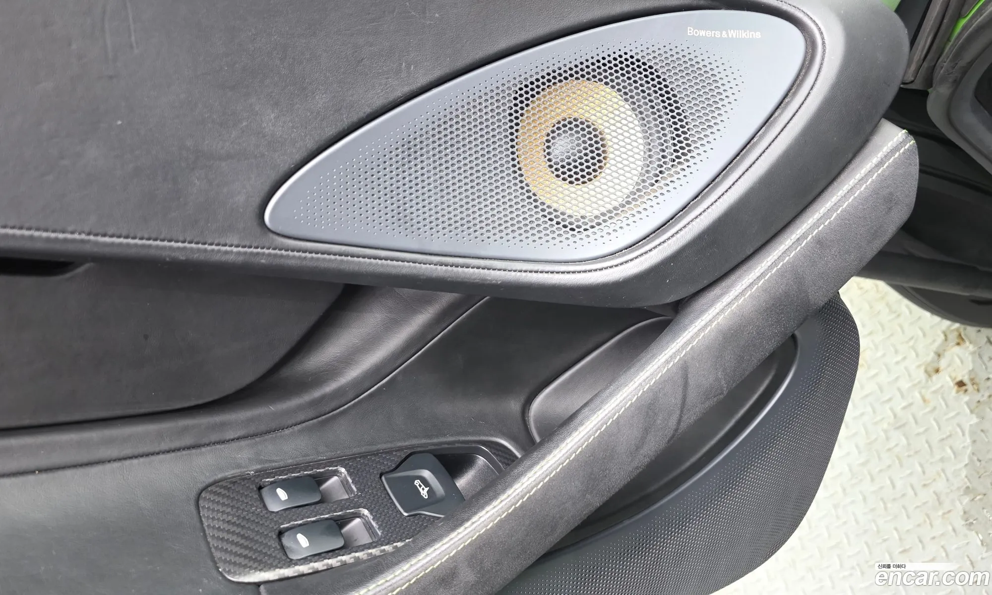 McLaren 570S 2016 SBM13DAB6GW000702 — 25