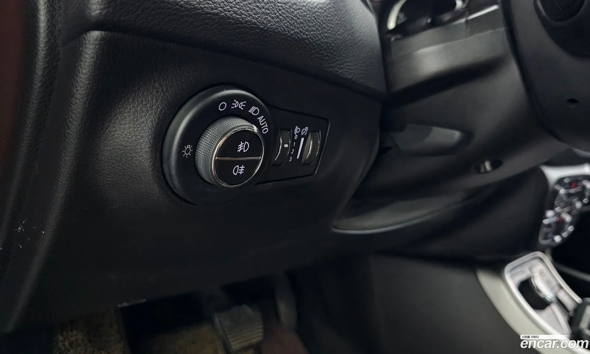 Jeep Compass 2018 3C4NJDBB7JT394044 — 11
