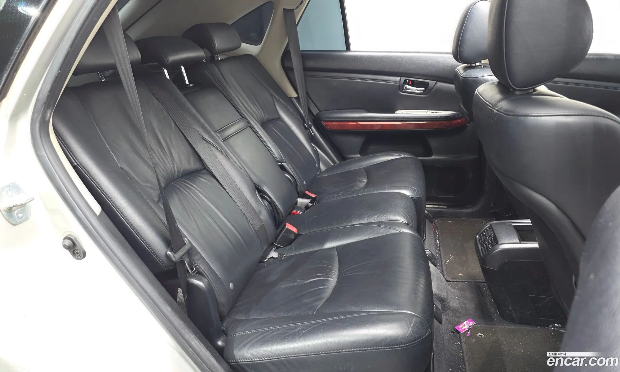 Lexus RX330 2005 JTJHA31U860099126 — 18