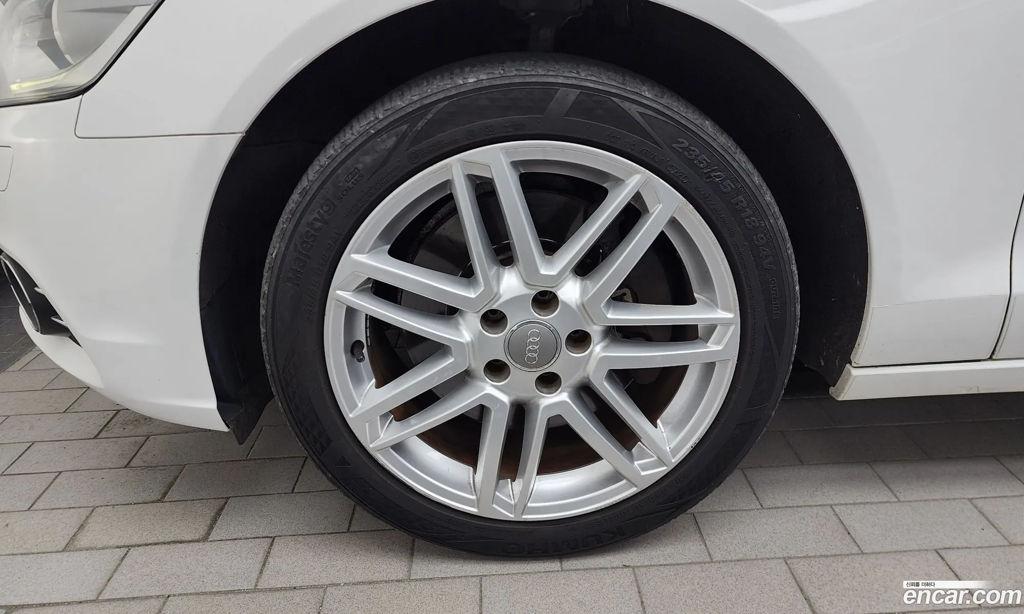 Audi A6 2014 — 12