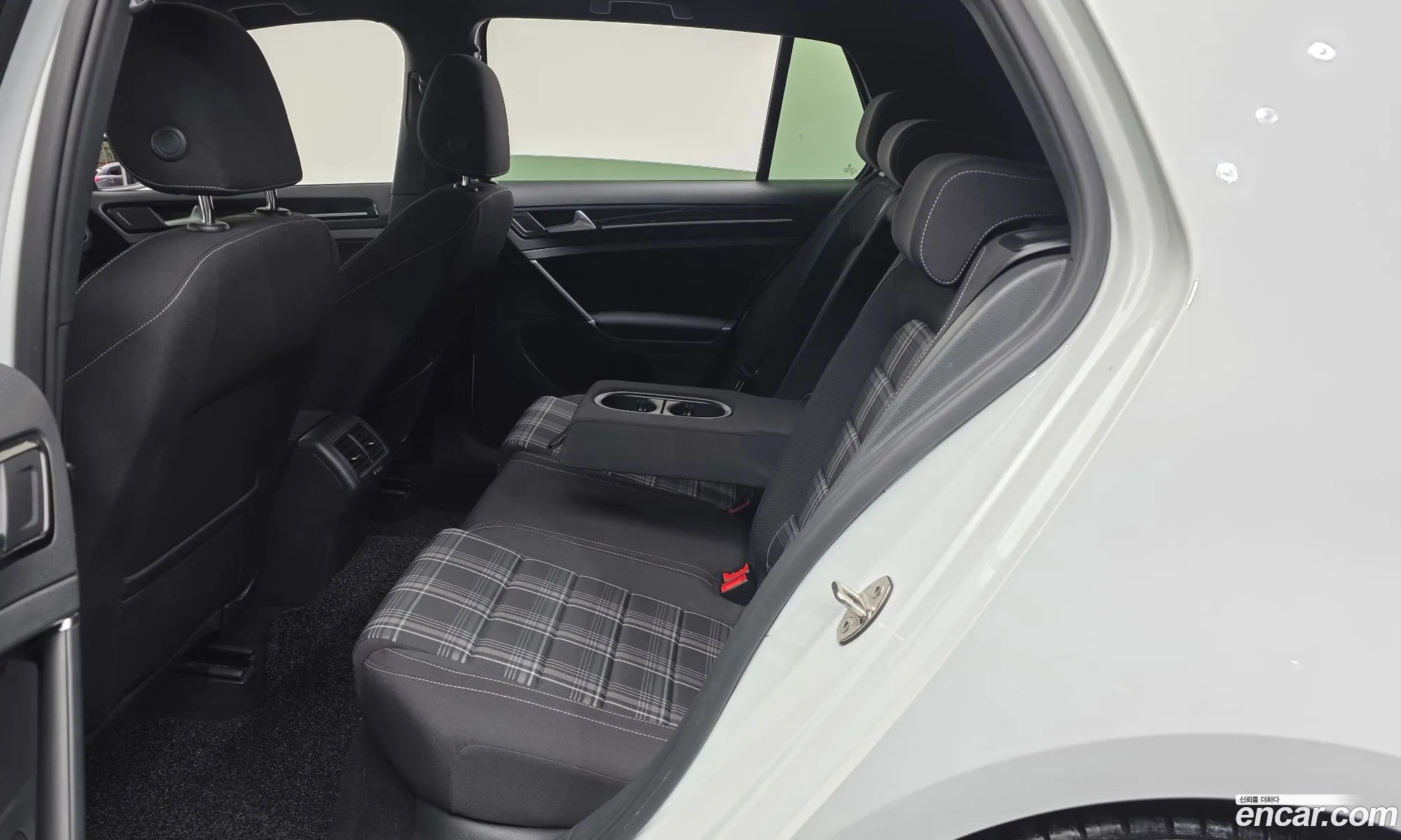 Volkswagen Golf 7th Gen 2016 WVWZZZAUZGW068358 — 8