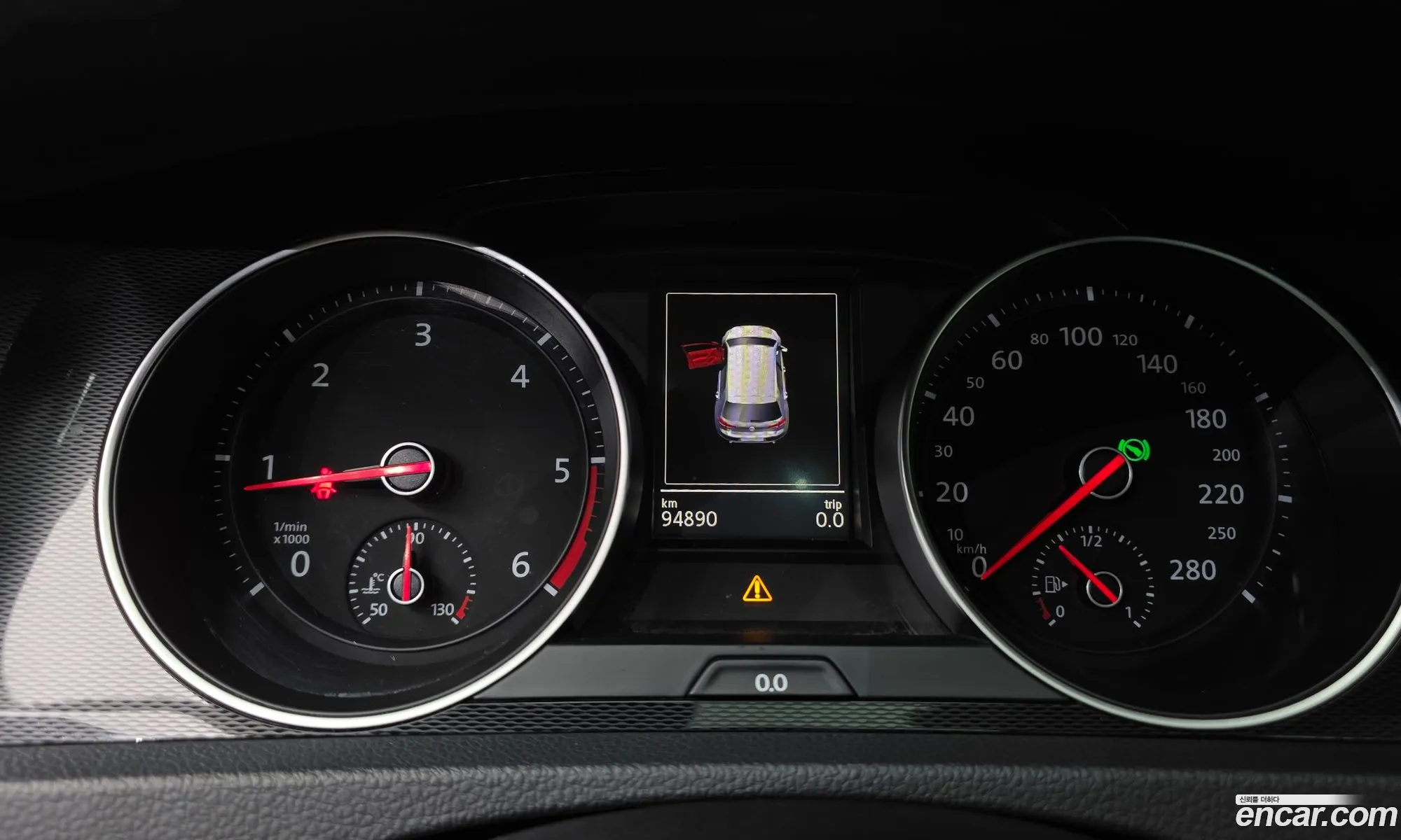 Volkswagen Golf 7th Gen 2016 WVWZZZAUZGW068358 — 4