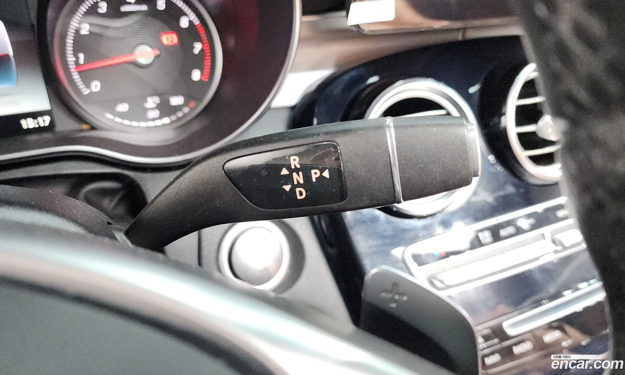 Mercedes-Benz C-Class W205 2018 — 14