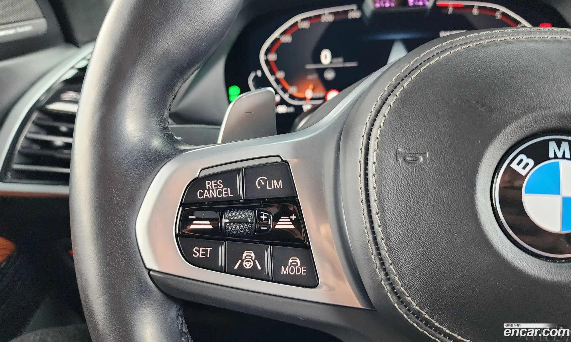 BMW X7 2022 — 14