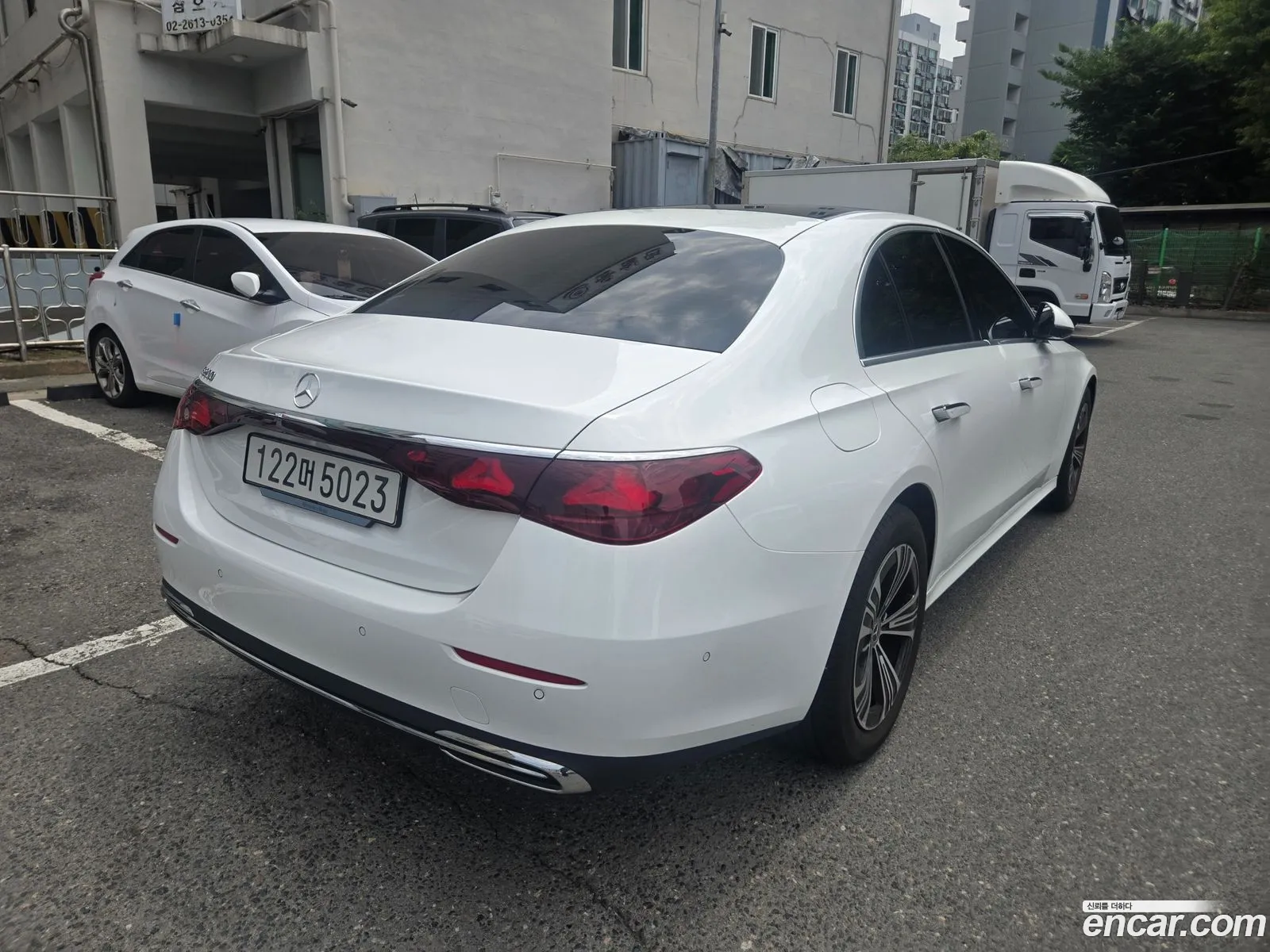 Mercedes-Benz E-Class W214 2025 — 6