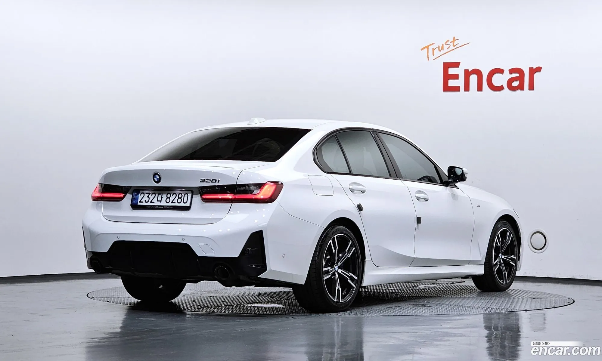 BMW 3 Series 2024 WBA61FS07RFT03310 — 24