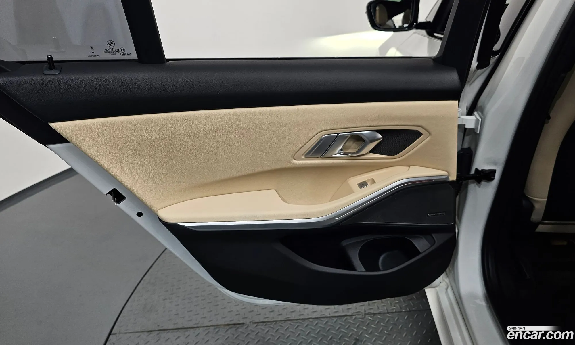 BMW 3 Series 2024 WBA61FS07RFT03310 — 10