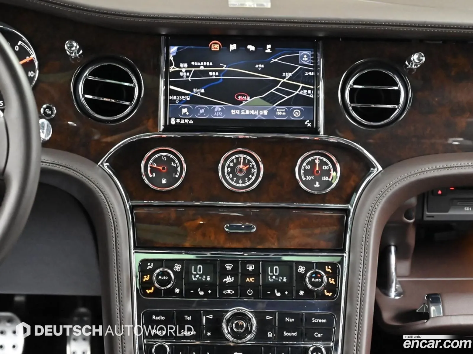 Bentley Mulsanne 2017 — 12