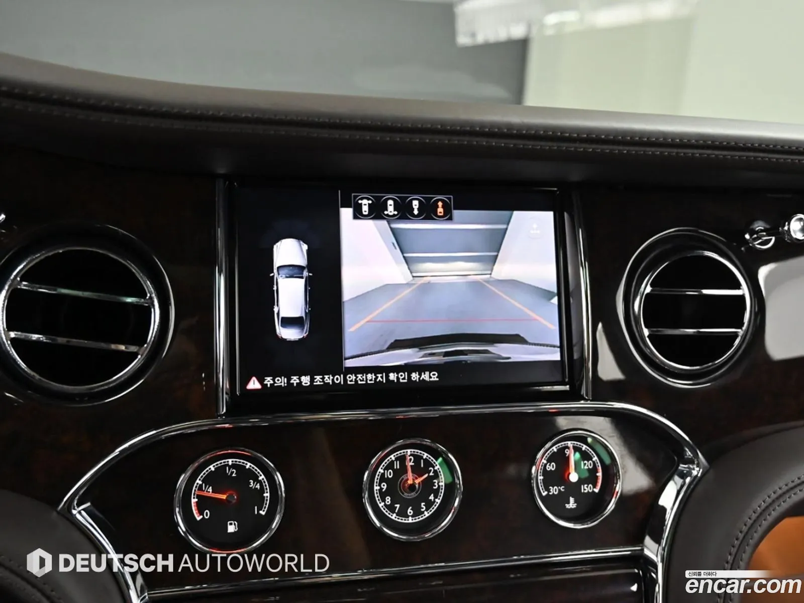 Bentley Mulsanne 2017 — 13
