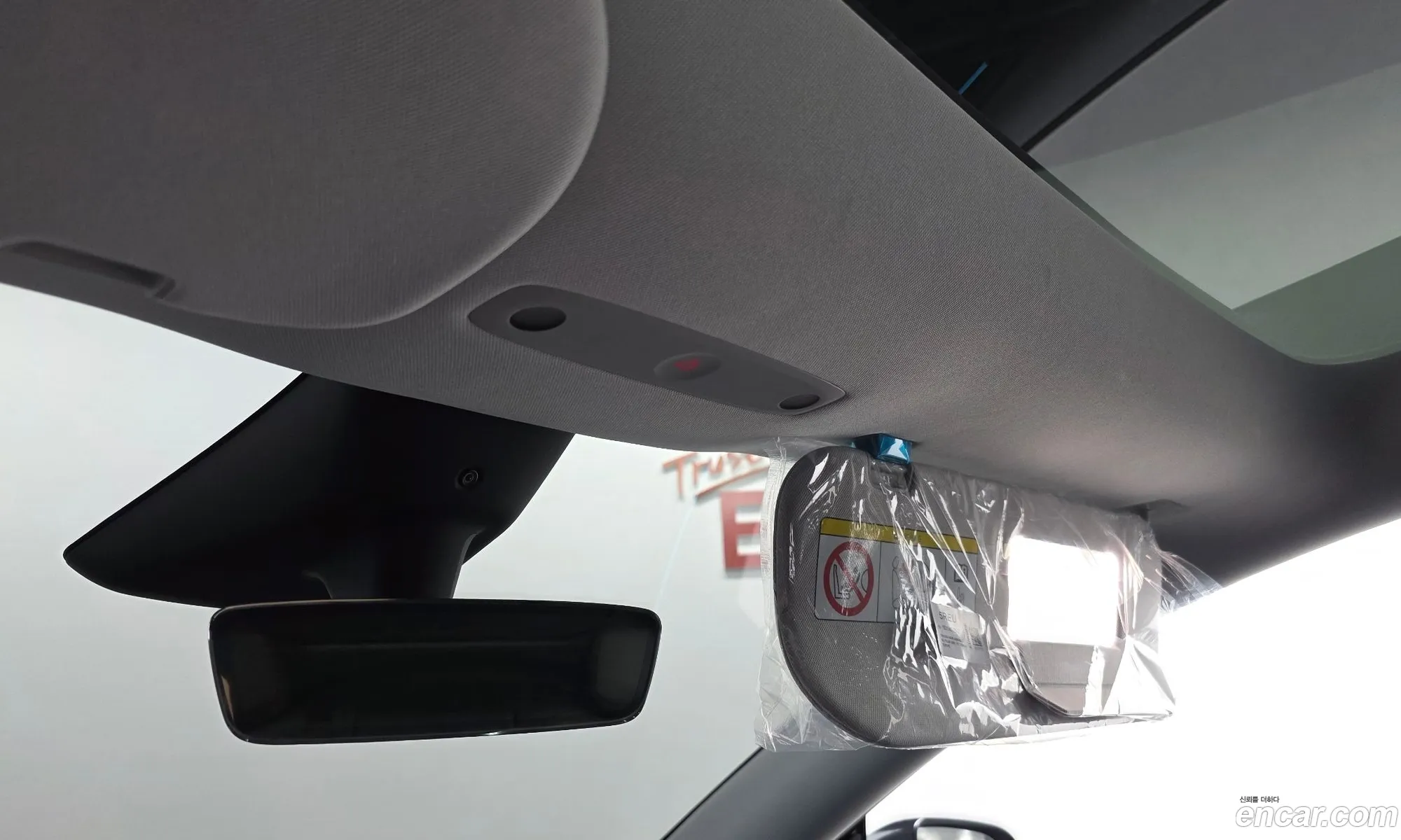 Tesla Model Y 2025 LRWYGCFJ1SC076387 — 7