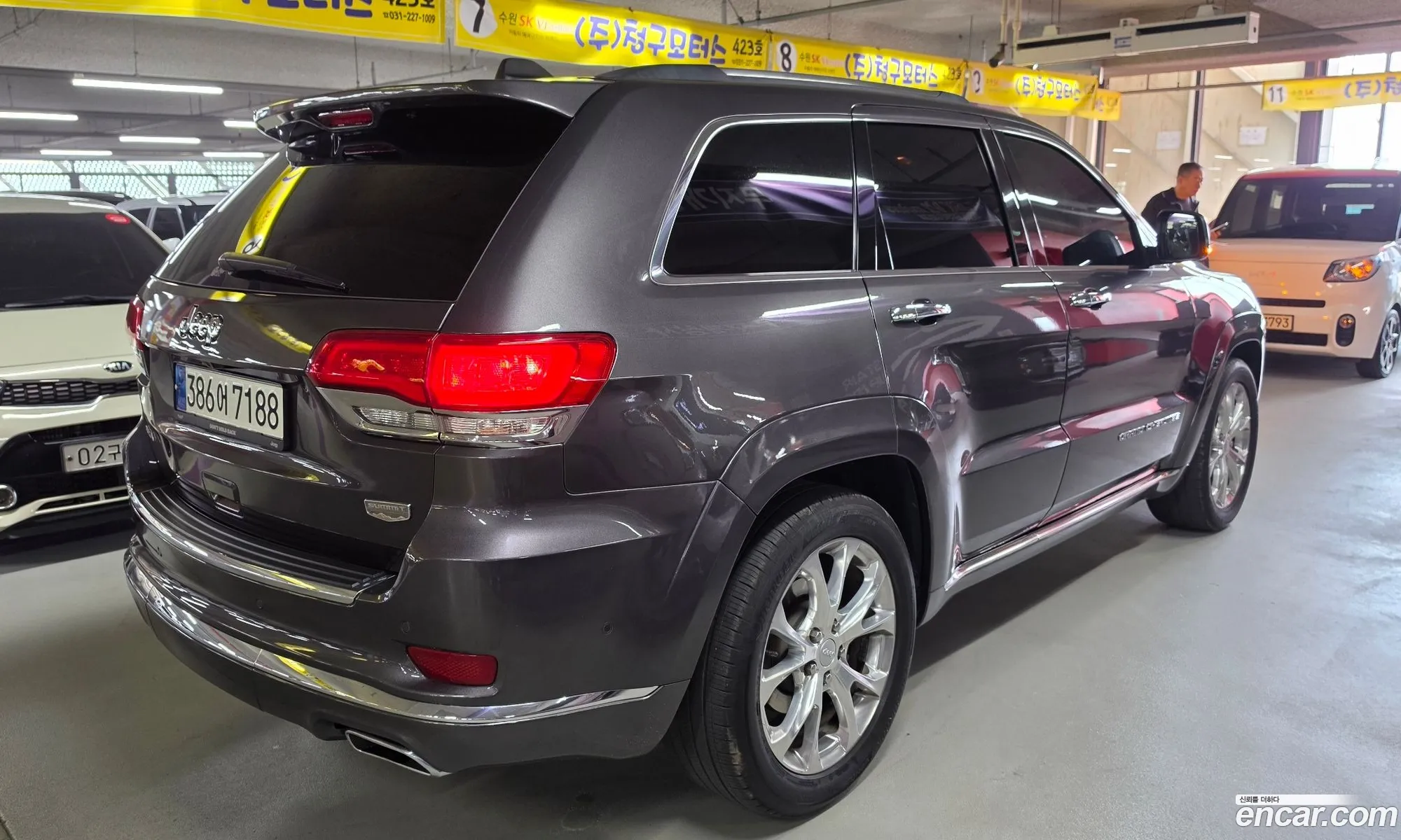 Jeep Grand Cherokee 2021 — 4