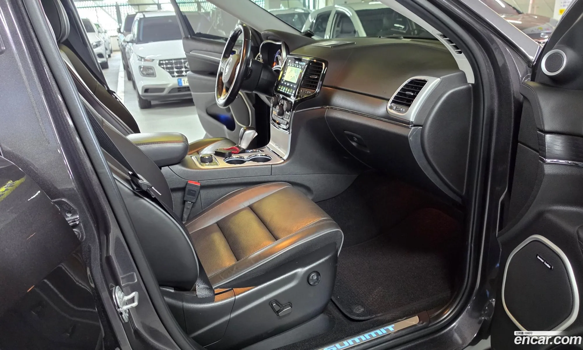 Jeep Grand Cherokee 2021 — 14
